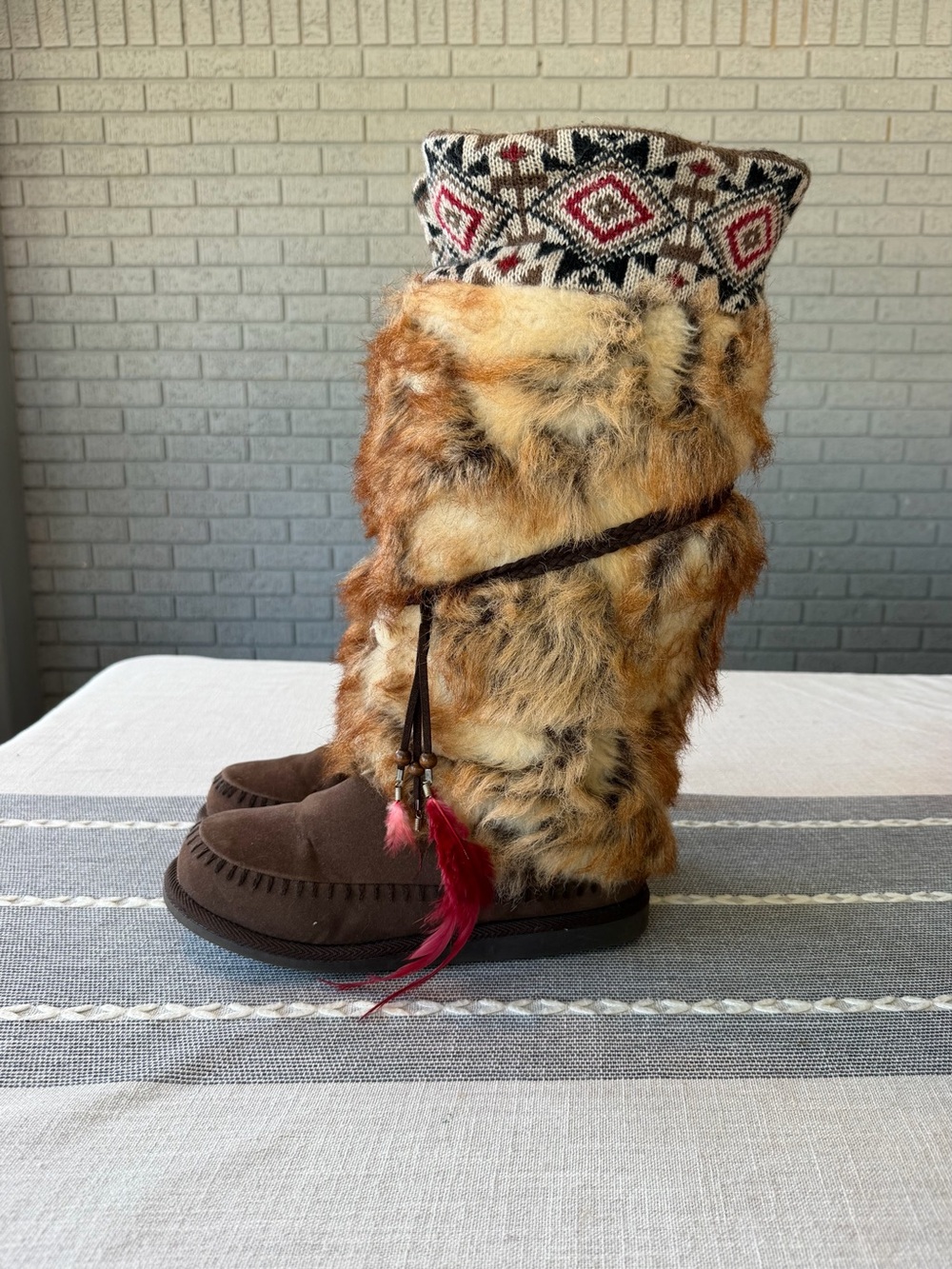 Y2K Muk Luks Leela Fair Isle Faux Fur Native Bohemian Winter Moccasin Boots 8 - Picture 5 of 7